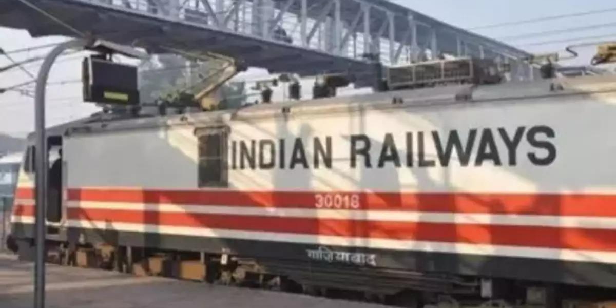 Indian Railways: ट्रेन के सिर्फ एक टिकट पर 56 दिन तक कर सकते हैं सफर, जानिए आपको कैसे मिलेगा फायदा