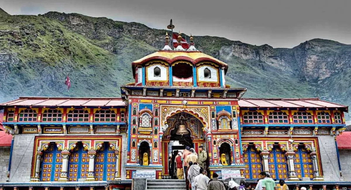 Badrinath Temple: बदरीनाथ के कपाट होंगे इतने दिनों के लिए बंद