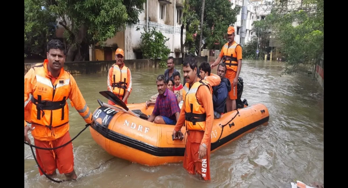 Cyclone Michaung: आंध्र प्रदेश में नेल्लोर और मछलीपट्टनम के बीच टकराया भीषण चक्रवात मिचौंग