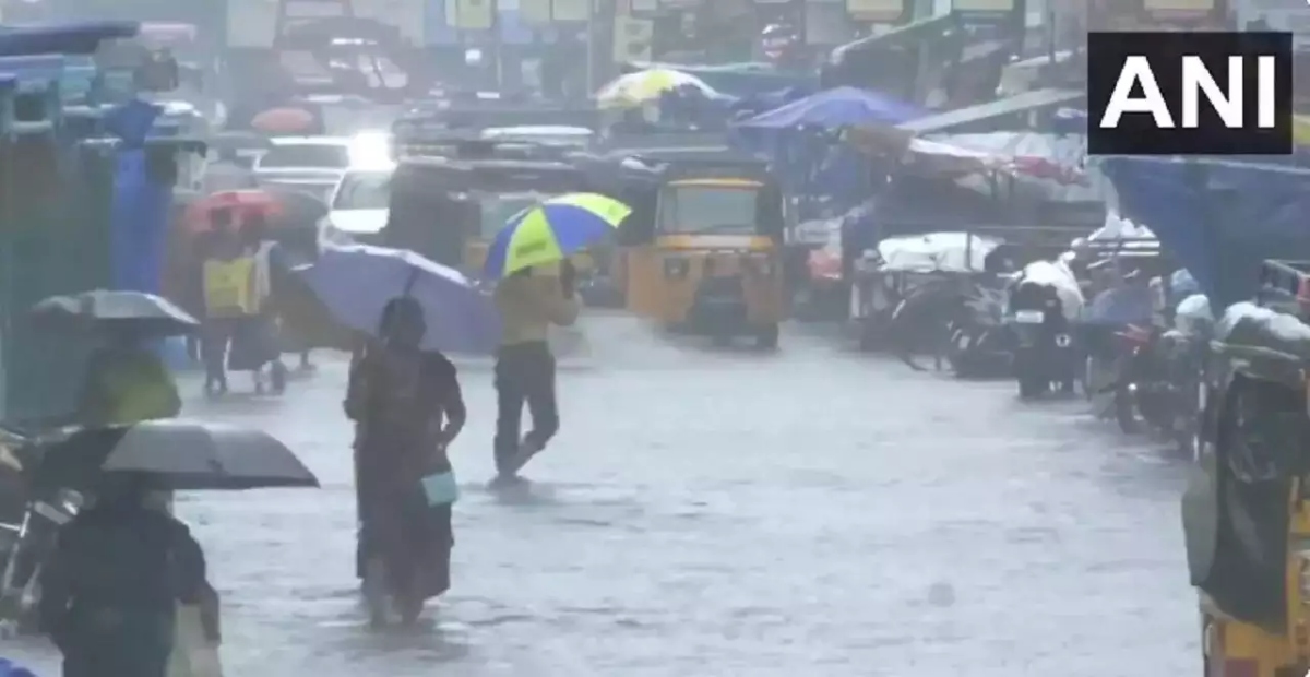 Tamilnadu बारिश ने मचाई भारी तबाही, स्कूल, ऑफिस और बैंक सब बंद