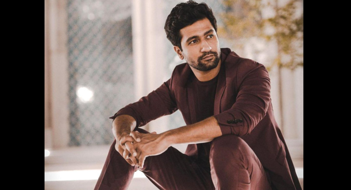 Vicky Kaushal ने दादा साहब फाल्के इंटरनेशनल फिल्म फेस्टिवल अवार्ड् भारतीय सेना को किया समर्पित