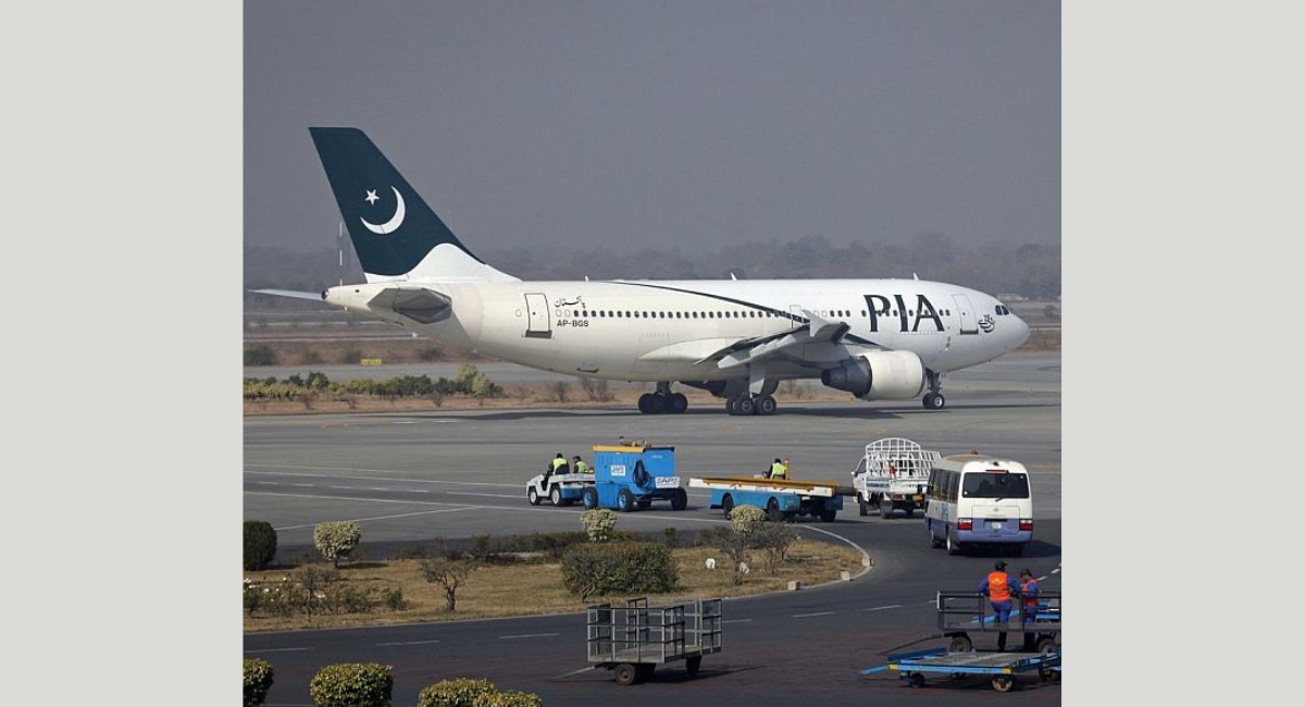 PIA cabin crew travels to Toronto without passport