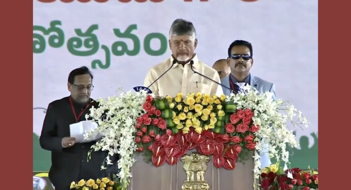 TDP Chief Chandrababu Naidu Takes Oath As Andhra Pradesh CM